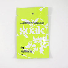 Load image into Gallery viewer, One lime green sachet of Soak rinse-free laundry liquid on a white background (Fig scent)